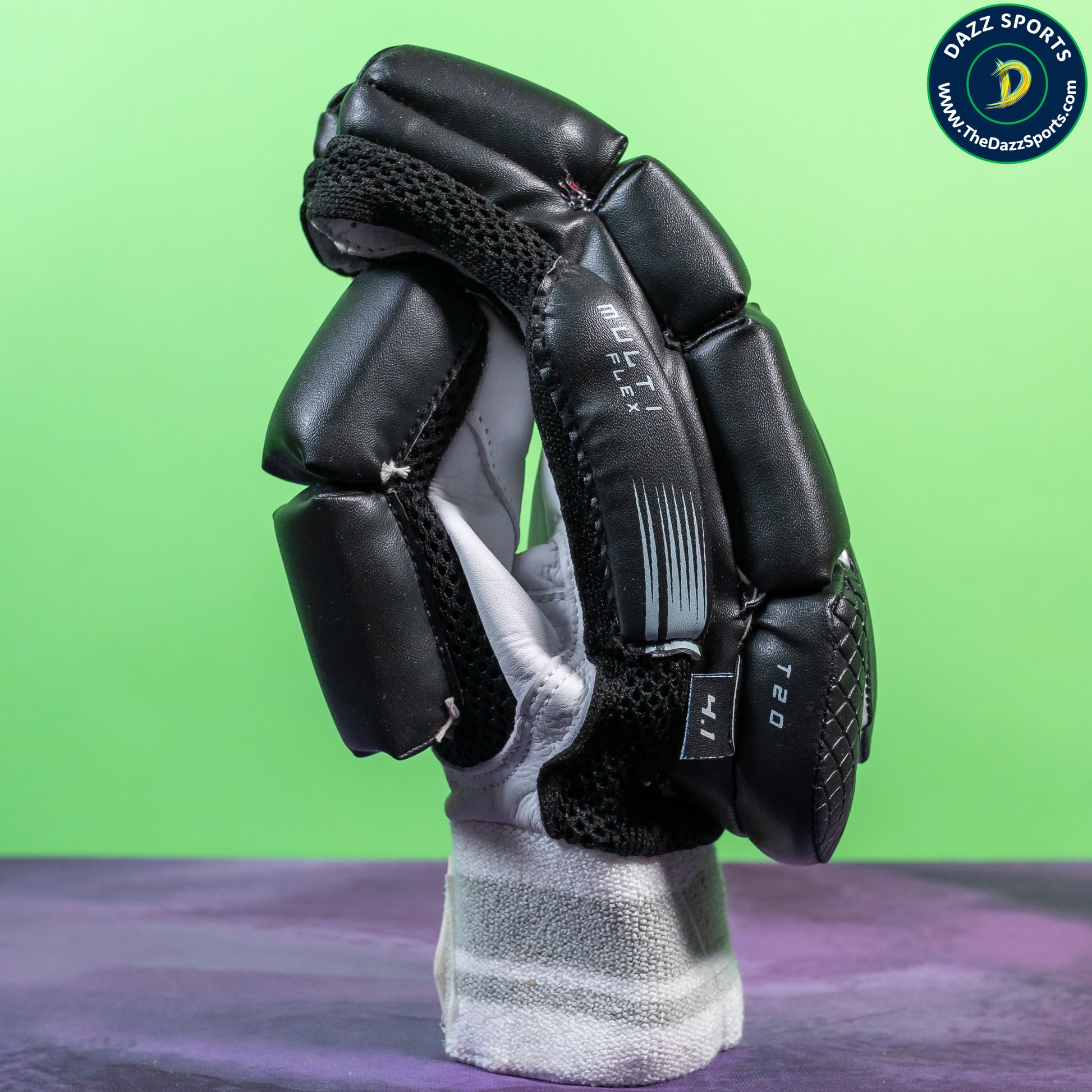 Kookaburra T20 4.1 Gloves -  RH Black